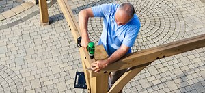 How To Attach A Pergola To A Fascia | DoItYourself.com