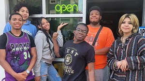 Teen-run Minneapolis bakery gives back to the community