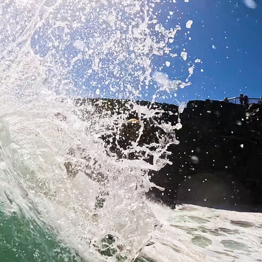 571K views · 69 reactions | Meet feel free: a thoughtfully crafted feel-good tonic made with botanicals sourced from the South Pacific and Southeast Asia, designed to instantly lift mood, boost energy, and improve focus. Consume responsibly. | Feel Free Tonics | Facebook