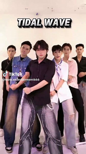 Let the showdown begin! 🔥 Who will pass the WOW EXAMINATION and rise to the top? 📅 15.07.2025 – 09:00 AM 📍 Live on @wowlive002 Let’s waiting & supporting for us ❤️❤️❤️ #WowEntertainment #WowExamination #WowCompetition #Livestream #idollive