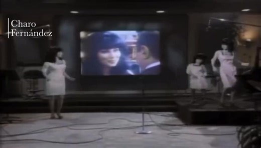 #Sounstrack en #JuevesDeCine “The Shoop Shoop Song” (It’s in His Kiss) fue lanzada por primera vez en 1963, por una cantante de soul y gospel, llamada Merry Clayton, pero se hizo famosa hasta 1990, cuando Cher hace su versión para la banda sonora de una película que me encanta, titulada “Mermaids”. | Charo Fernández Oficial