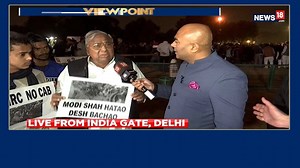 University campuses across the country have now become the centrestage of protests against the Citizenship Amendment Act (CAA). Watch this Viewpoint from protesting students and political analysts from India Gate where students have assembled in large number to register thier protests against the police crackdown on Jamia Milia Islamia students. | News18