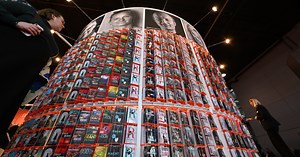 Did a computer write this? Book industry grapples with AI