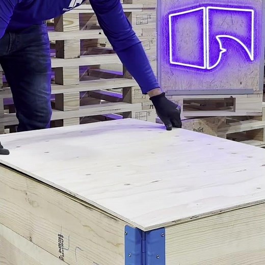 Pallet Collar Lids! #reusablepackaging #manufacturing #materialhandling