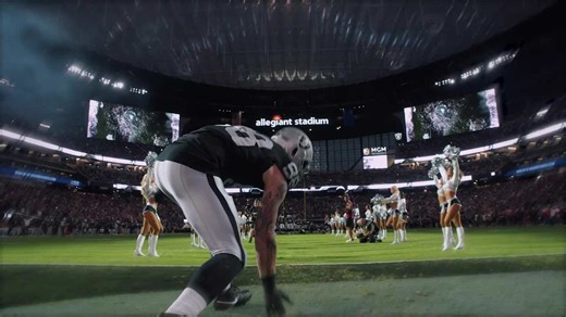 2025 Walter Payton NFL Man of Year Raiders Club Winner: Maxx Crosby