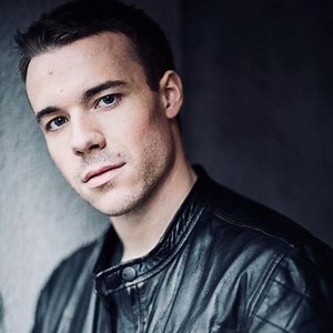 Insane (a Hazbin Hotel Song) (feat. Baasik) - Black Gryph0n - LETRAS.MUS.BR