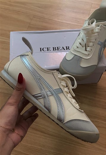 Fall in love with these comfy casual shoes from ice bear #shoes #casualshoes #flatshoes #sneakers