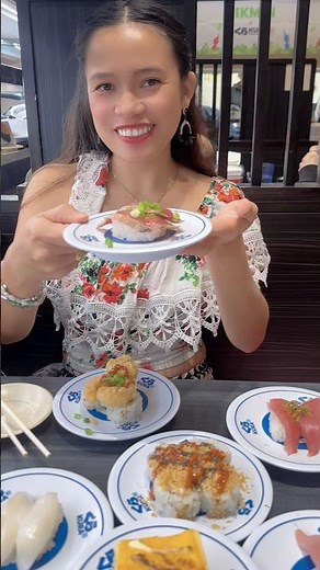 Kura Revolving Sushi Bar in Little Tokyo, Los Angeles 🥢 #chopsticks #foodie #food #losangeles #usa