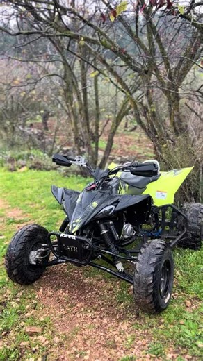 Yamaha YFZ450R: قوة الأداء والتصميم المتميز