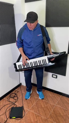 132K views · 3.6K reactions | Acá les dejo otra fideosession/ con errores para los que dicen que edito las cosas A cara de perro  Punteos de:  Con el hijo de la cabeza  MIra como la baila  El camión  el payaso plin plin | ME DICEN FIDEO oficial | Facebook