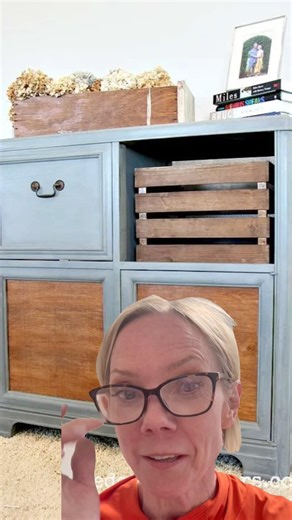 Old stereo cabinet makeover #diy #diydecor #furnitureflip
