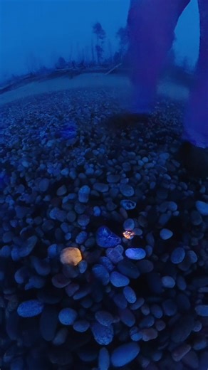 There are lots of rocks that look like Yooperlites on video. But in real life it easy very easy to tell the difference especially when you have a Convoy C8 from www.yooperlites.com #yooperlitehunting101 #yooperlites #ConvoyC8 #lakesuperior #yooper #minerals #Michigan #minecraft #rocks | Yooperlites