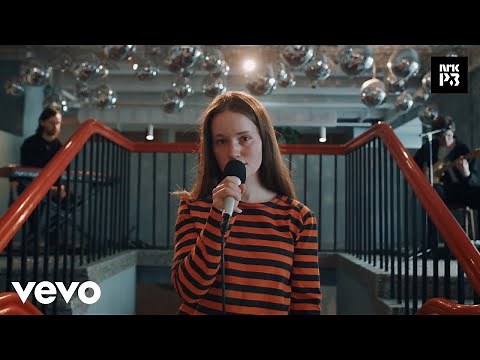 Sigrid - Watermelon Sugar (Live on NRK P3)