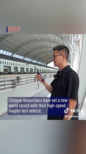 中国超快磁悬浮列车加速技术突破