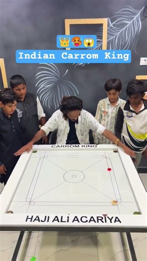 Carrom King 👑 New trick short guys #carrom #king #shorts #viral #master #gameplay #waitforend