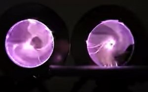 Vortice de Plasma en un Campo Magnetico