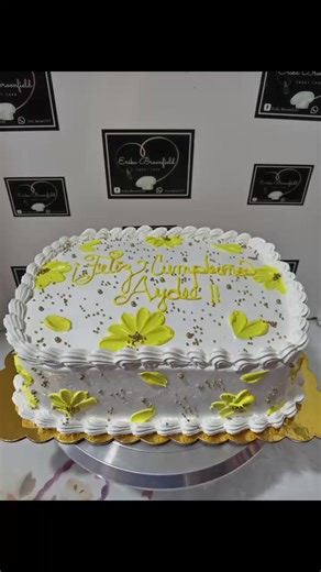 Sweet Cake by Erika Broonfield | El Progreso, Yoro, Honduras