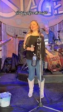 Singing some Patsy Cline in Nashville at the Stage on Broadway rooftop. #countrymusic #patsycline