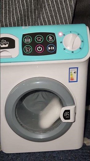 Washing machine kid vs