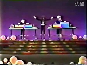 Doug Henning (double sawing half)