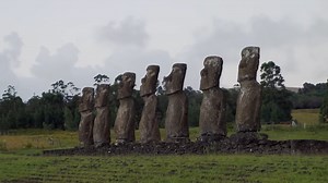 1,000 Moai and a 22-meter giant - Who built Easter Island?