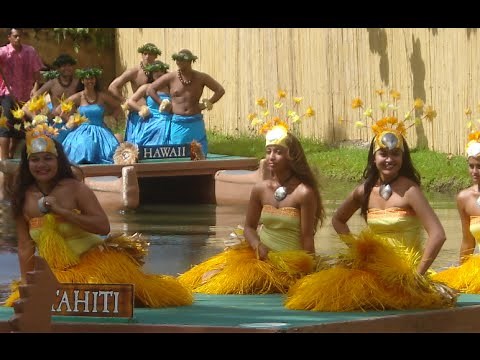 Hula hula dance at Polynesian cultural center(Hawaii)