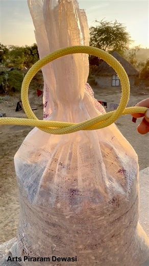 Strong Sack knot, This way the sack will not open when tied!!