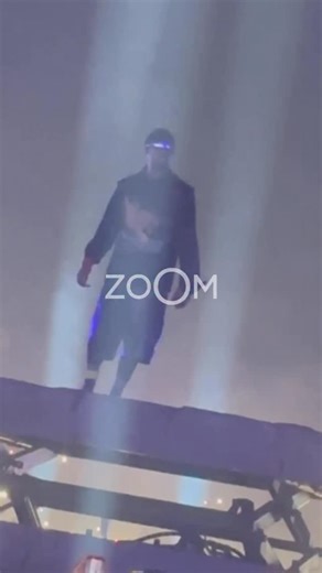 2.7K views · 46 reactions | A whole arena singing one song — unmatched Travis Scott moment. Travis Scott, Travis Scott’s Circus Maximus Stadium Tour, Travis Fans, Zoom TV, Rapper, Singer | Zoom TV | Facebook