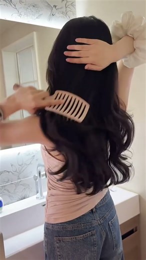 Top Big Wavy Hairstyles to Instantly Increase Hair Volume