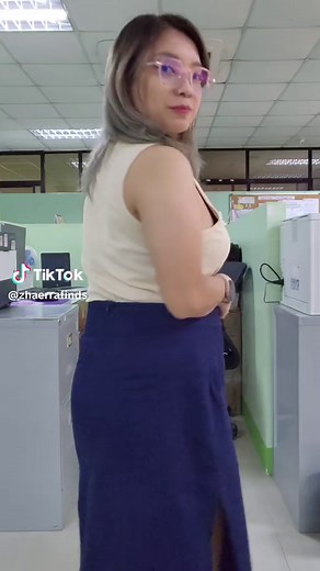 Need an inner top for your blazer and skirt outfit? Grab this Halter Knib Top to add in your wardrobe. #halter #knit #fashion #ootd #fyp #fypシ゚viral #foryourpage #haltertop