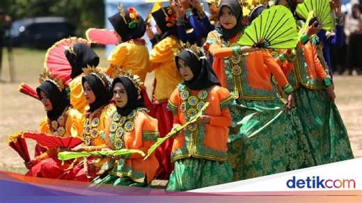 Mengenal 7 Pakaian Adat Sulawesi Selatan: Ciri Khas dan Tradisi Penggunaannya