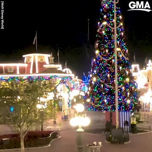 205K views · 10K reactions | MOST WONDERFUL TIME: Walt Disney World’s Magic Kingdom has officially transformed for the holiday season! 2wsb.tv/3fe9ynt | WSB-TV | Facebook