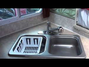 Arctic Fox 811 Interior and overview.