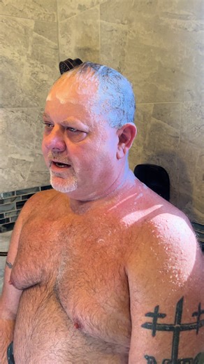 Revolutionary Back Scrubber for Effortless Cleaning