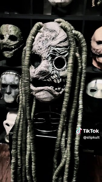 Corey Taylor's 25th Anniversary Mask Unveiled