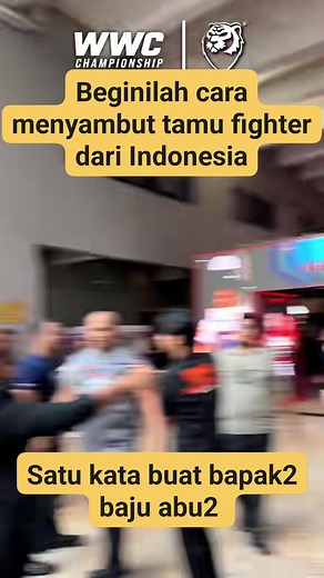 Kedatangan tim Indonesia di acara prescon warzone word champions di sambut dengan keributan hampir baku hantam di loby. Padahal jika tim Malaysia yang datng ke Indonesia kita sambut dengan baik salut sama tim Indonesia mental nya juara gk kaleng2. #yunusmartin #yusufazmi #wwc #warzonewordchampion #champions #championteam #fyp | Njs Rooster Mania