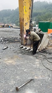 1.3M views · 10K reactions | Disassembly Excavator Boom Process. #auto #mechanic #mechanicsteve #automotive #viral #fyp #autos #cars #truck #excavator #mechaniclife #mechaniclife #trucks #car #viral #automechanic | Mechanic Steve | Facebook