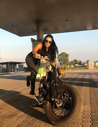 Biker Girl KICKSTART Harley Shovelhead Panhead Springer | Last Breyt