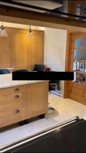 Modern and eye-catching, mirror splashbacks are the ultimate upgrade from ordinary tiles. Not only does a mirror splashback enhance the visual appeal, it also offers practicality by being easy to clean and maintain. Add a touch of elegance to your kitchen. Book a design appointment with Glass Vegas ✨ #glassvegas #glasssplashbacks #mirrorsplashback #glasssplashback #splashbackideas #kentinteriors #kentkitchens | Glass Vegas Ltd