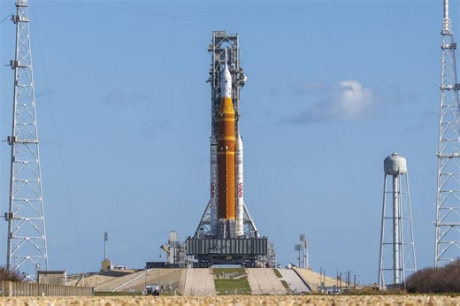 NASA Artemis II Astronauts Enter 14-Day Quarantine as Moon Rocket Reaches Launchpad