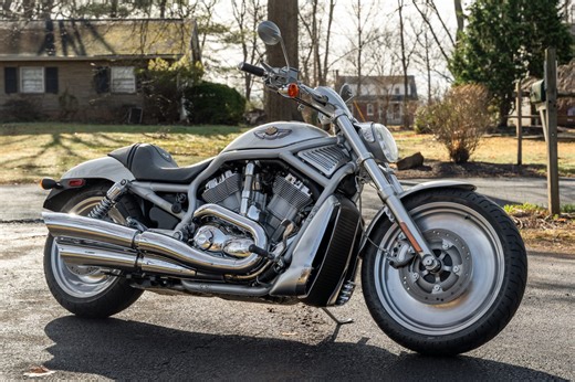 No Reserve: 2,600-Mile 2003 Harley-Davidson V-Rod 100th Anniversary