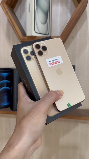 Jual iPhone 11 Pro Max 512GB Terpercaya di JavaStore