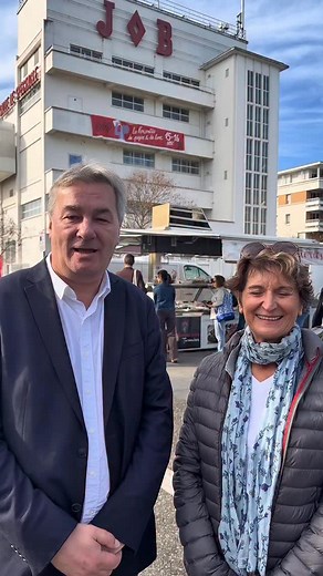 Aux Sept-Deniers, à l’Espace Job pour de nouvelles rencontres avec les toulousaines et les toulousains : on parle culture, éducation, aménagement de la digue, sécurité dans le quartier, vitesse excessive dans certaines rues ... des sujets de la vie quotidienne qui n’ont pas de réponse. #toulouse #toulouse2026 #toulousepopulaire #toulousemaville #toulousains | François Briançon