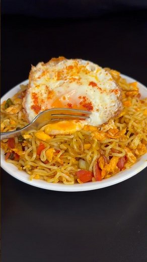 5-Minute Masala Maggi: Authentic Street Style at Home #shorts #food #asmr