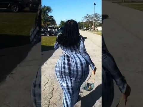 Curvy, Confident and Completely Fabulous: Plus Size Models Owning The Runway - Body Positivity