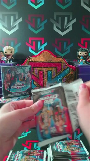WWE Hobby Break: 3X Logofractor & 3X Chrome Opening