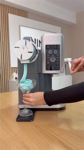 Ninja creami swirl glace schtroumpf #ninjacreami #swirl #airfryer #ninjafoodi #pourtoi #shorts