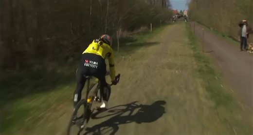 582K views · 4.2K reactions | Wow, Wout van Aert almost crashes on Paris Roubaix recon because of puncture  Full video: https://www.hln.be/wielrennen/dat-loopt-maar-net-goed-af-wout-van-aert-kan-tijdens-verkenning-ternauwernood-valpartij-in-bos-van-wallers-vermijden~ac67fca6/ | Lucas' cycling blog | Facebook