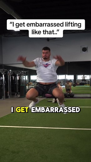 I used to be embarrassed to jump at the gym💯🏈 But it’s just something you gotta get over if you want insane athletic gains💪 Plyos/Contrast Training is KEY🔑 Have a plan! The best is programmed for you in the 5⭐️ Football Package in the Iink in my bi0🔥 . . . . . #football #fb #hsfb #plyos #gym #footballworkout #5starfootball #5starfootballpackage #lift #fyp #fbtok