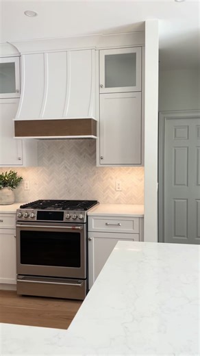 Stunning Transitional Style Kitchen Renovation